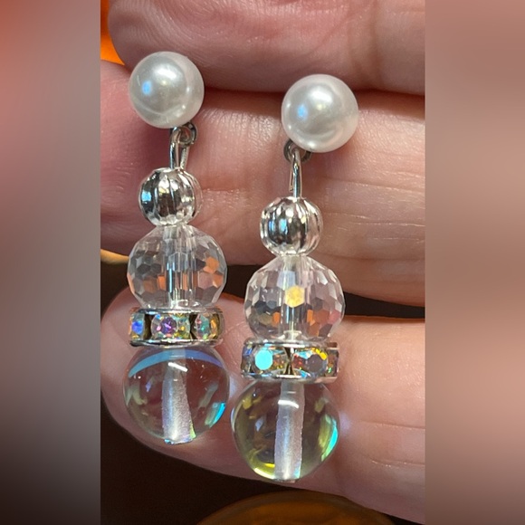 pearl stud and Swarovski earrings-classics! - Picture 5 of 10